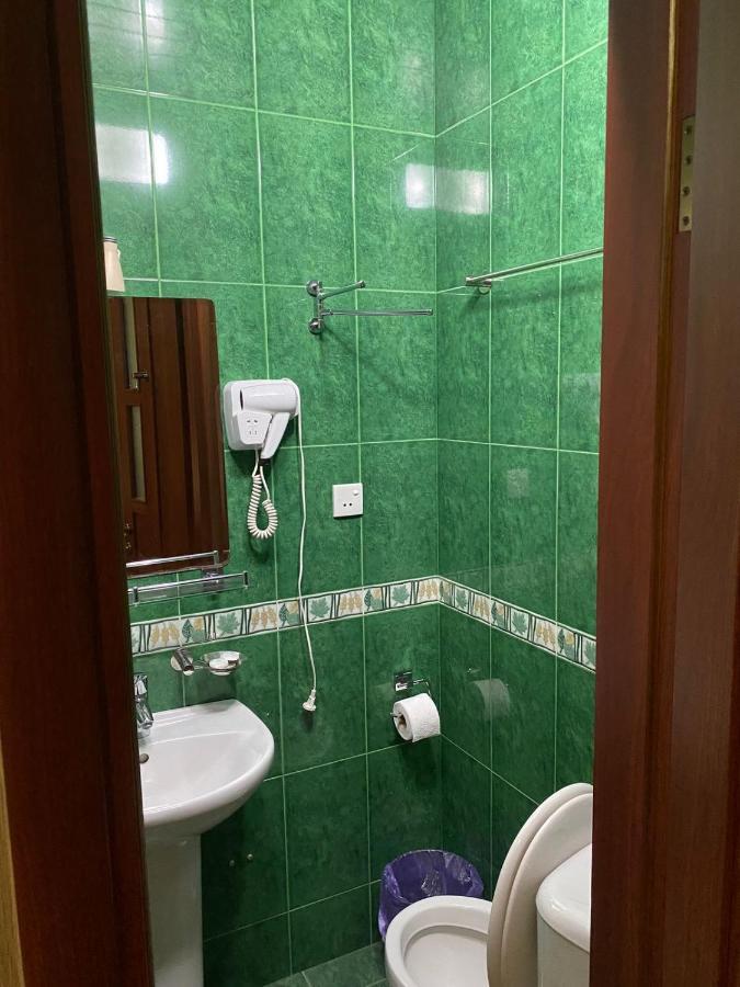 Hotel Pavo Tbilisi Buitenkant foto