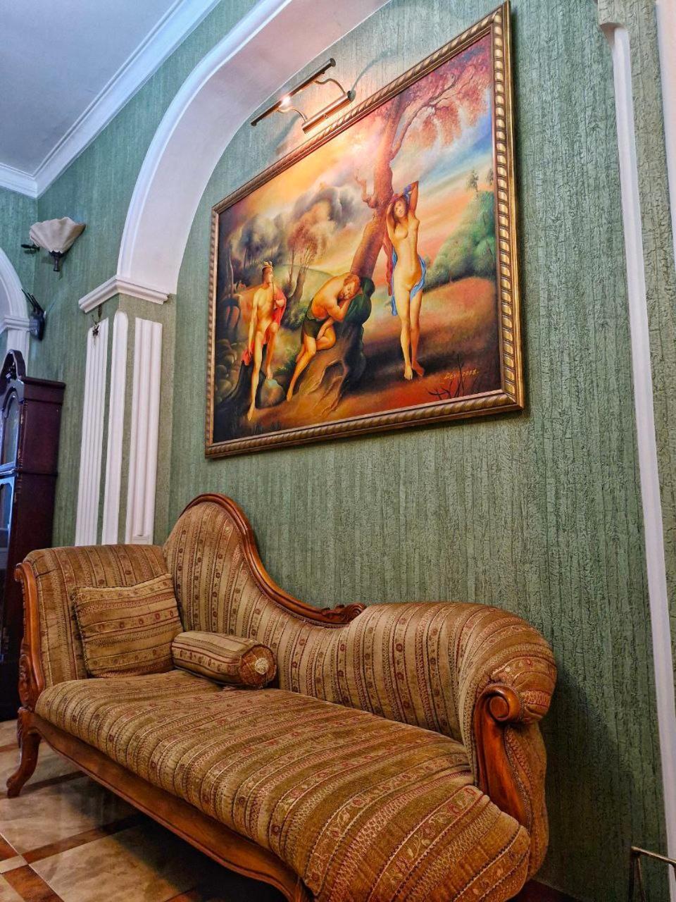Hotel Pavo Tbilisi Buitenkant foto